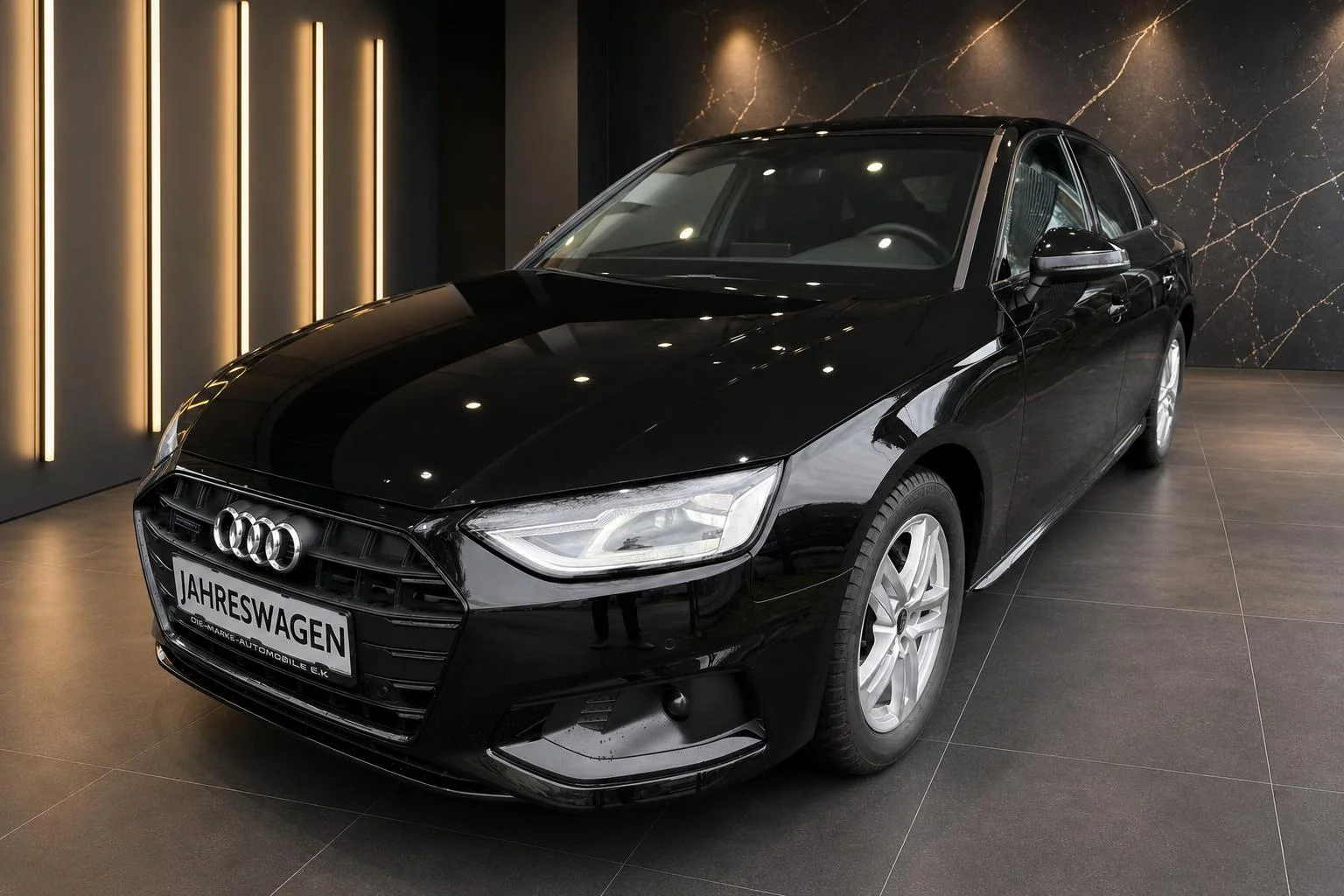 Audi A4 in der Premium Showroom-Inszenierung
